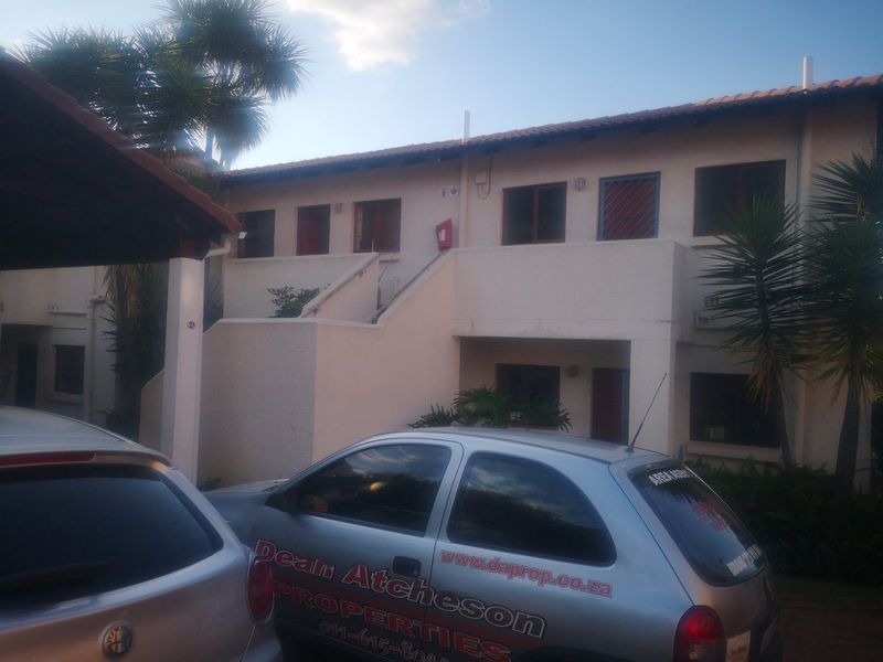 Serene 1-Bedroom Upstairs Unit in Secure Complex - Photo 9