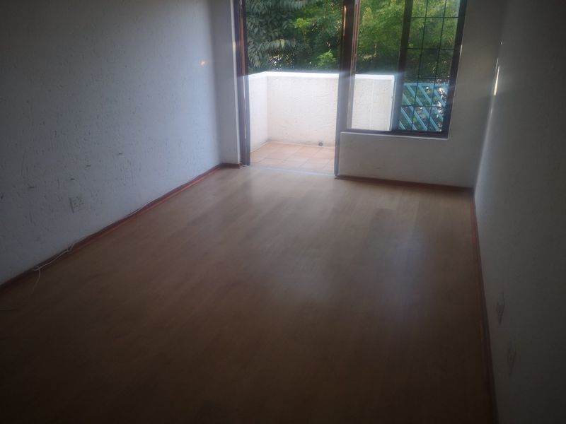 Serene 1-Bedroom Upstairs Unit in Secure Complex - Photo 6