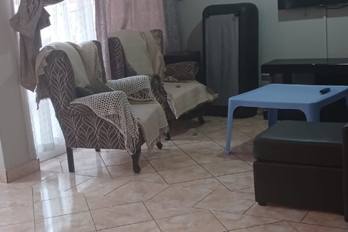 Spacious 2-Bedroom Upstairs Duplex Unit in Secure Jeppestown Complex - Photo 3