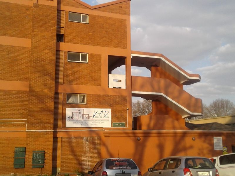 Spacious 2-Bedroom Upstairs Duplex Unit in Secure Jeppestown Complex - Photo 6