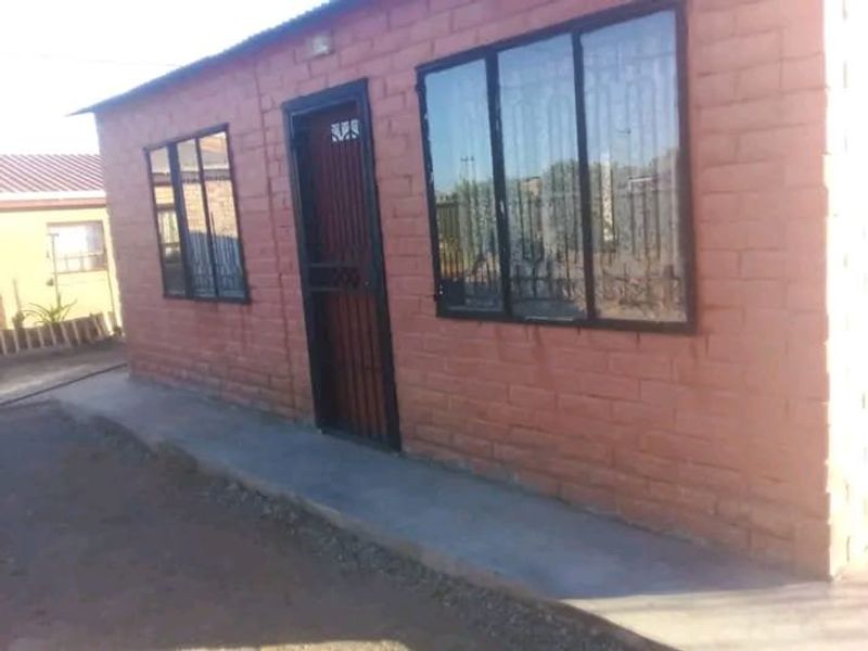 Affordable 2 Bedroom RDP house for Sale in Bergman , Bloemfontein  - Photo 9