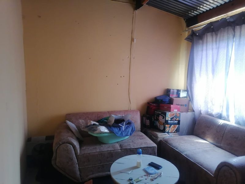 Affordable 2 Bedroom RDP house for Sale in Bergman , Bloemfontein  - Photo 5