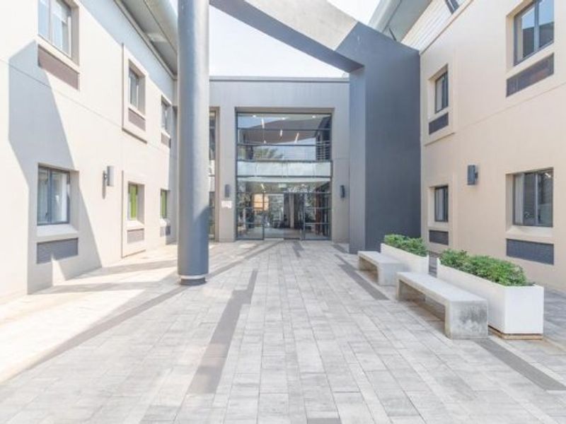 Office Space in Clearwater Office Park, Strubens Valley, Roodepoort - Photo 2