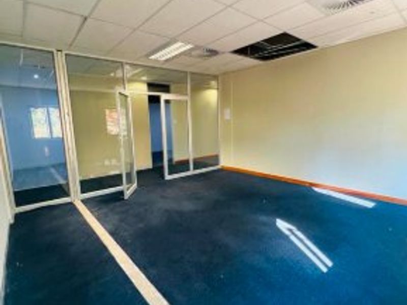 Ground Floor Office Space to rent in Clearwater Office Park, Strubens Valley, Roodepoort - Photo 9
