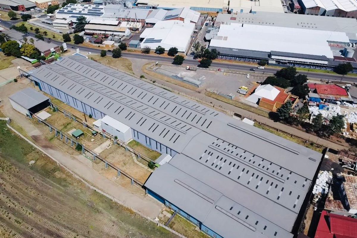 For Sale: Grade-Details Industrial Warehouse – Wadeville, Germiston - Photo 3