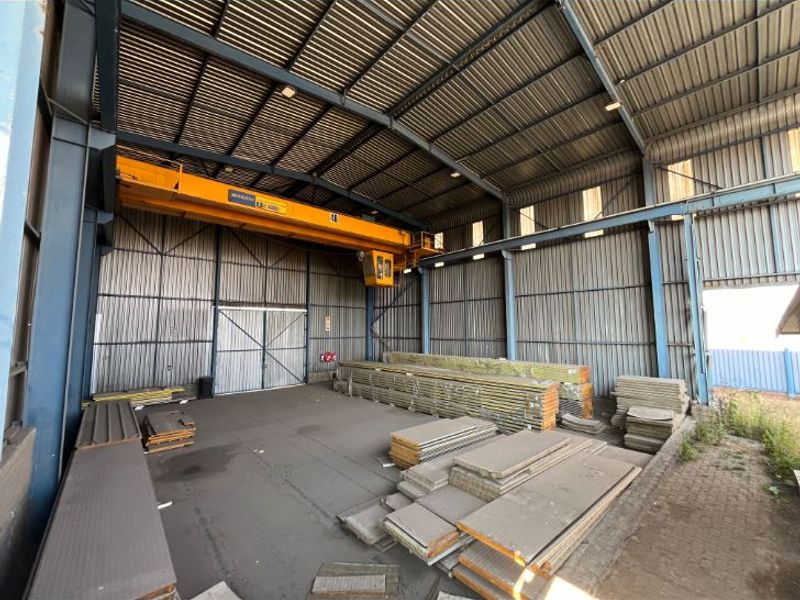 For Sale: Grade-Details Industrial Warehouse – Wadeville, Germiston - Photo 9