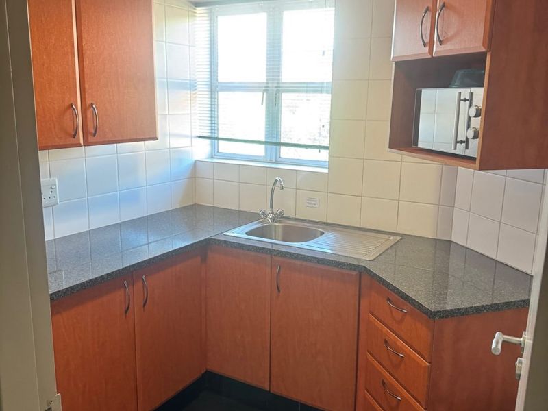 Premium Office Space to rent in Waterford Office Park, Sandton  - Photo 10