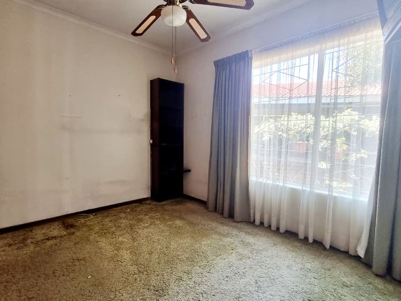 Stunning 2-Bedroom Brick Townhouse in Three Rivers. - Photo 4