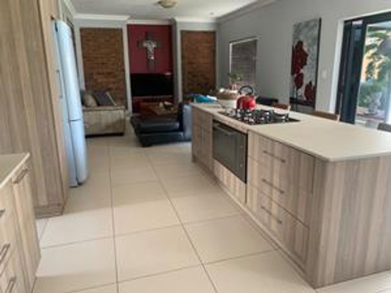 MODERN FAMILY HOME! - Photo 3