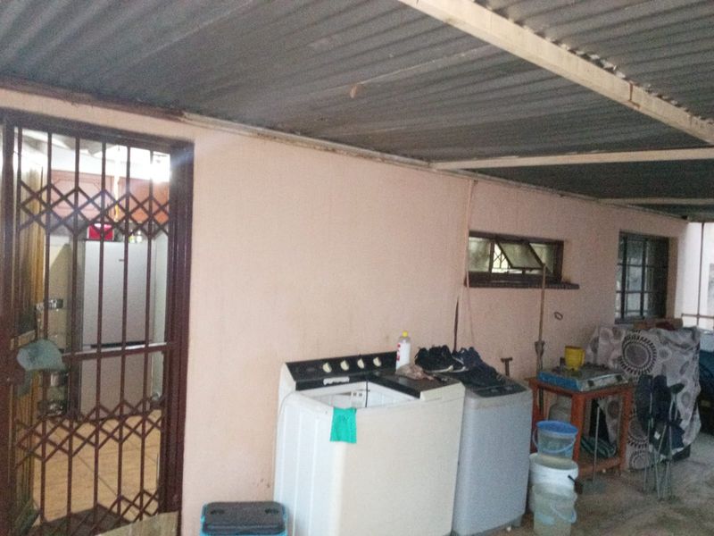 2 bedroom house in MOTHUTLUNG-A - Photo 3