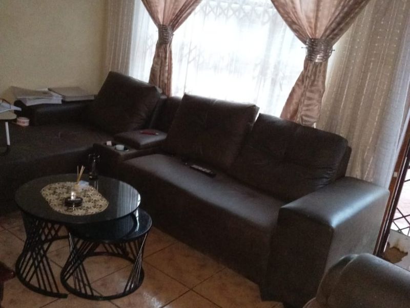 2 bedroom house in MOTHUTLUNG-A - Photo 10