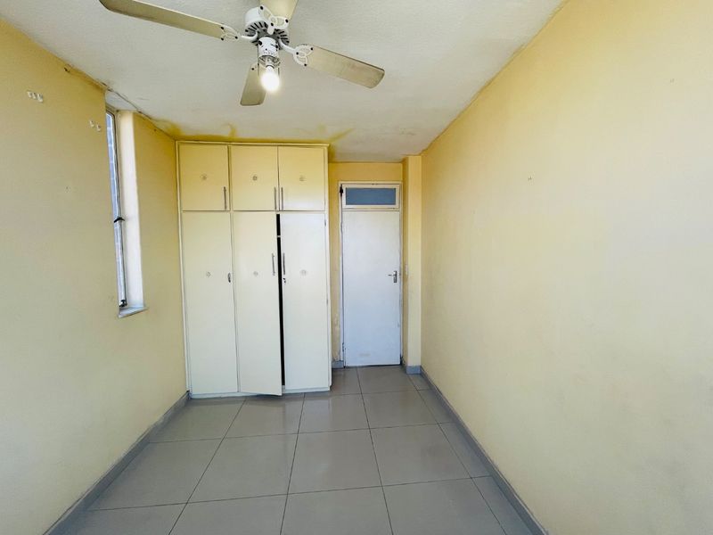 2 bedroom flat to rent in Morningside - Photo 10