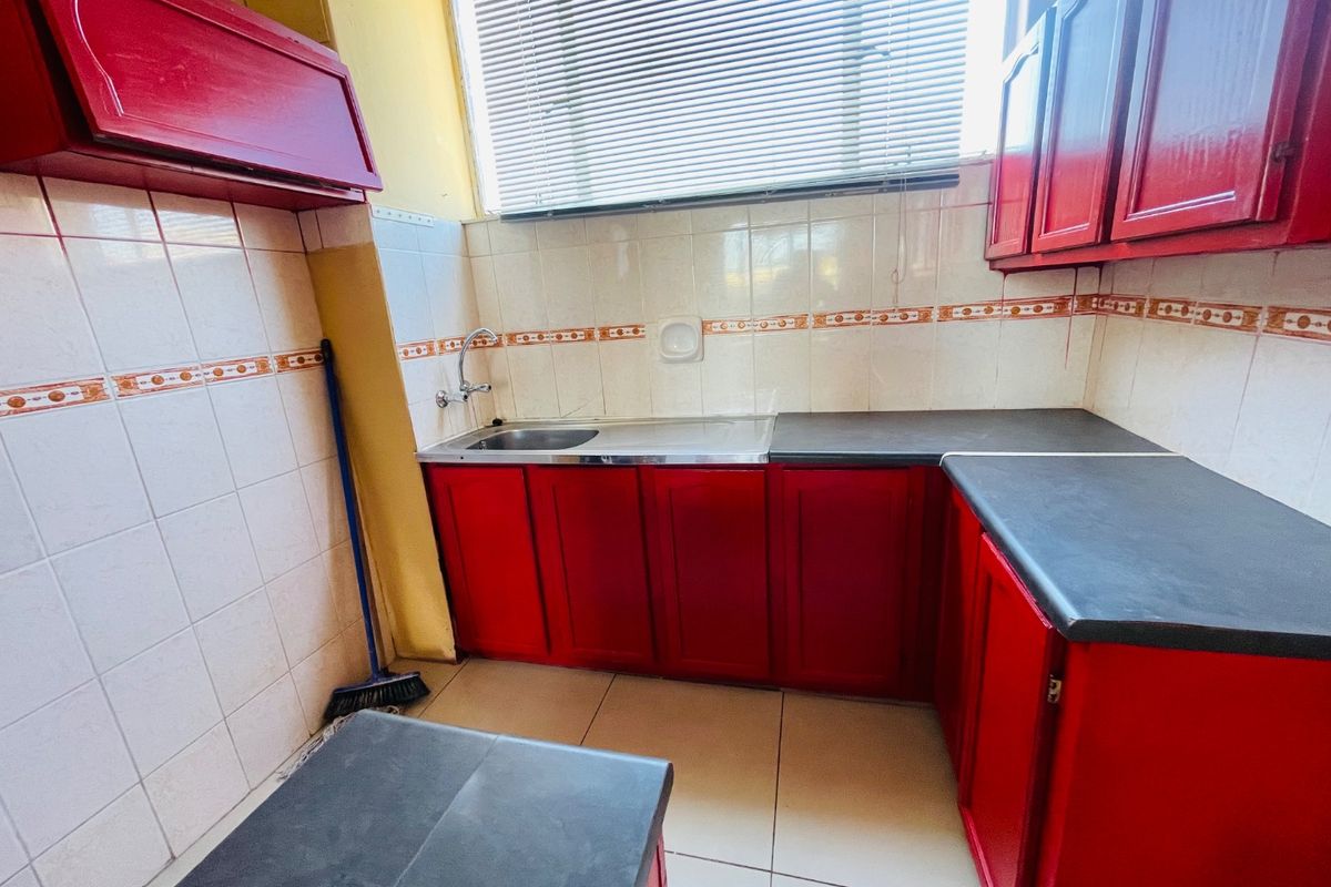 2 bedroom flat to rent in Morningside - Photo 4