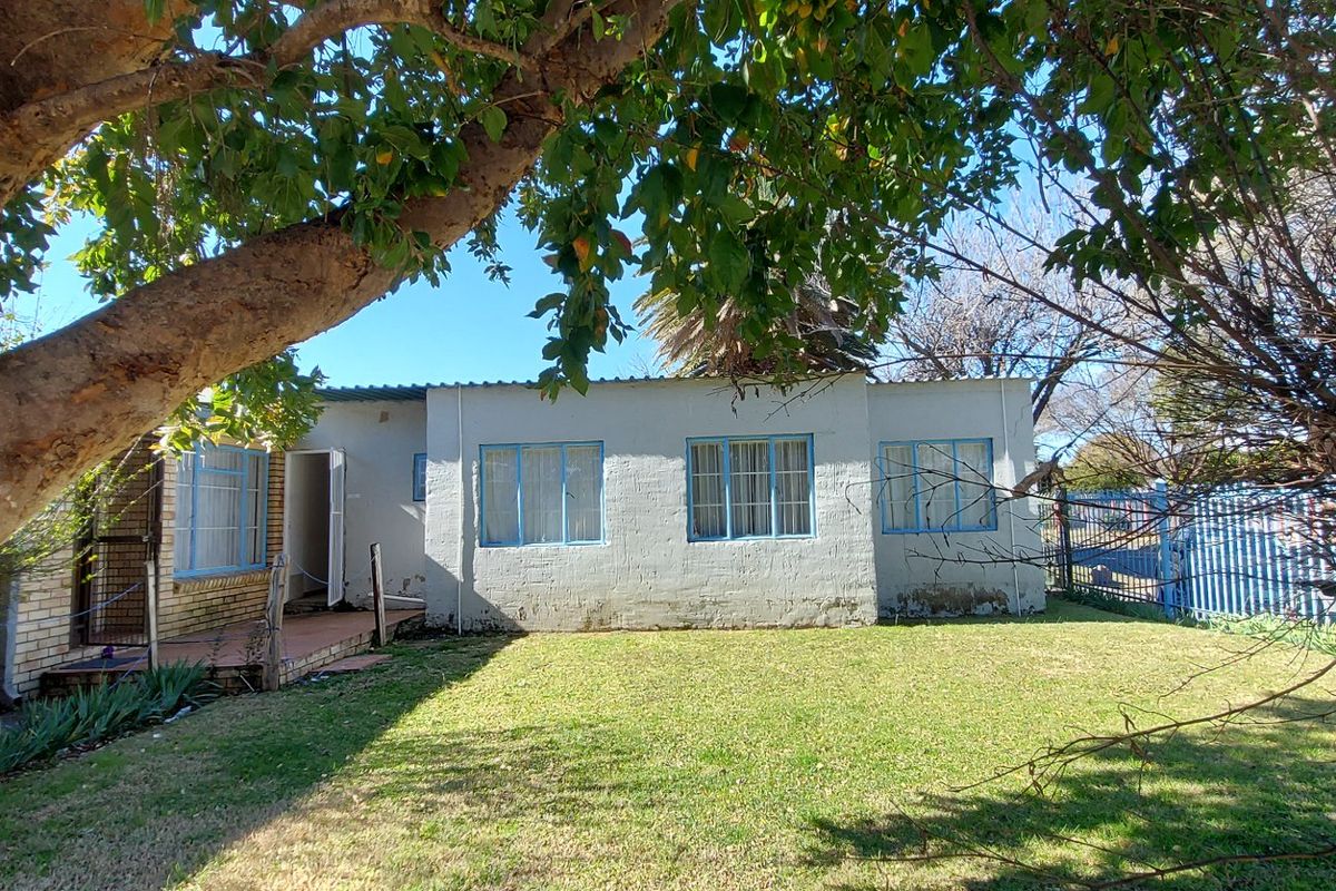 NFSAS Accredited Student Accommodation for 23 Students, Brandwag, Bloemfontein - Photo 2