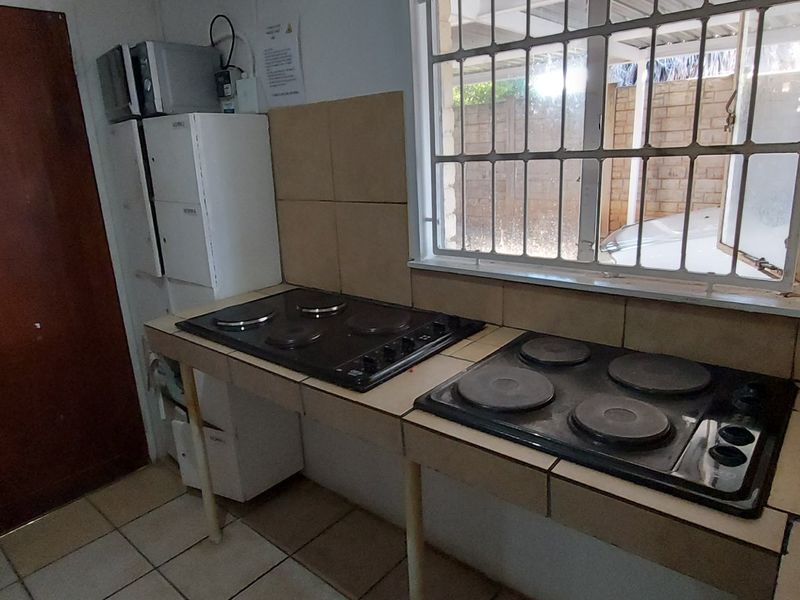NFSAS approved student accommodation for 13 students in Brandwag, Bloemfontein  - Photo 6