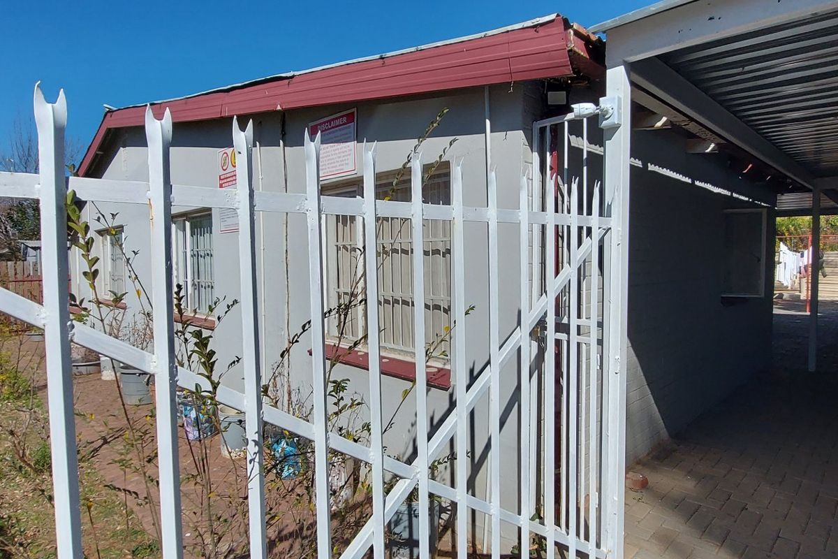 NFSAS approved student accommodation for 13 students in Brandwag, Bloemfontein  - Photo 4