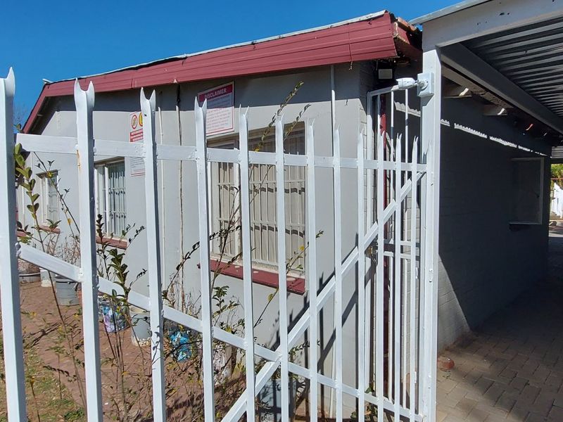 NFSAS approved student accommodation for 13 students in Brandwag, Bloemfontein  - Photo 4