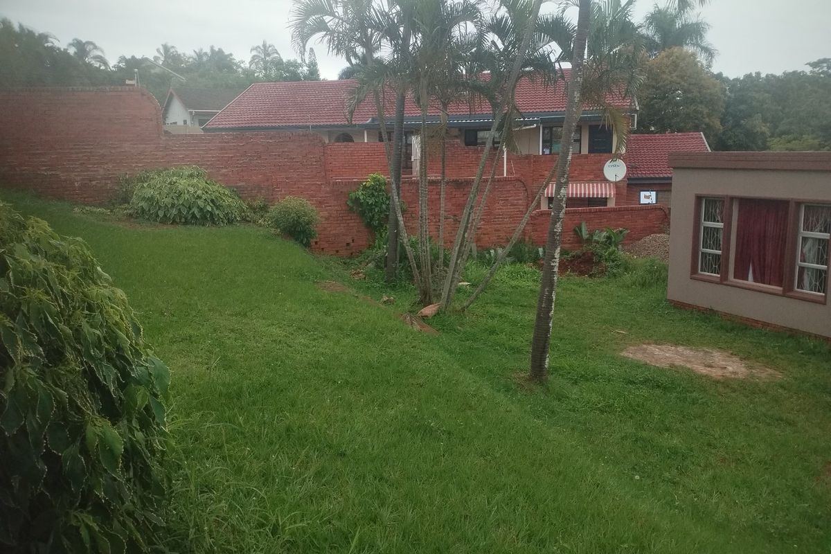 3 Bedrooms house for sale in Farewell,Empangeni. - Photo 2