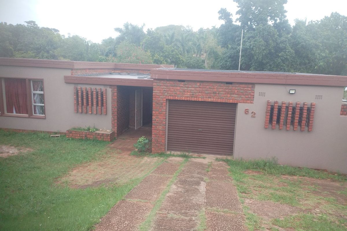 3 Bedrooms house for sale in Farewell,Empangeni. - Photo 3