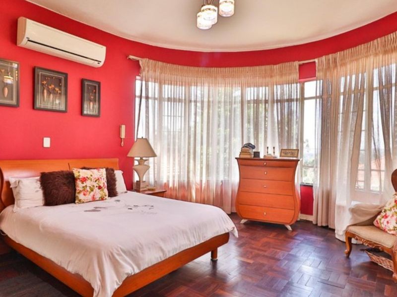 A well-positioned double storey house  - Photo 5