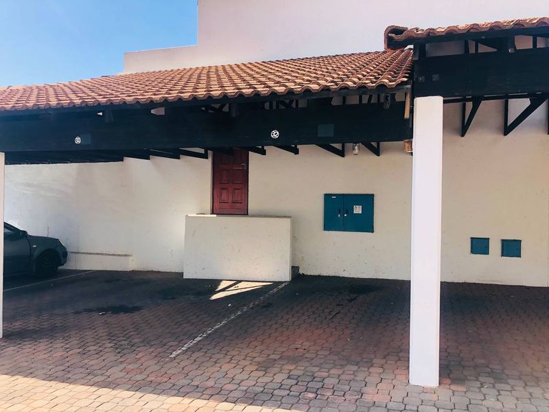 One bedroom upstairs apartment  - Photo 10