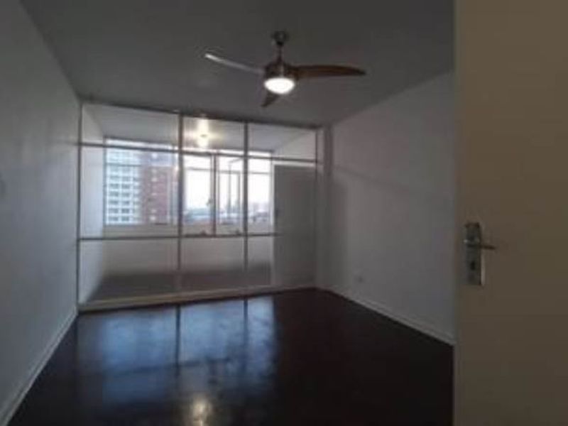 "Charming 1-Bed Flat with Secure Living" - Photo 7