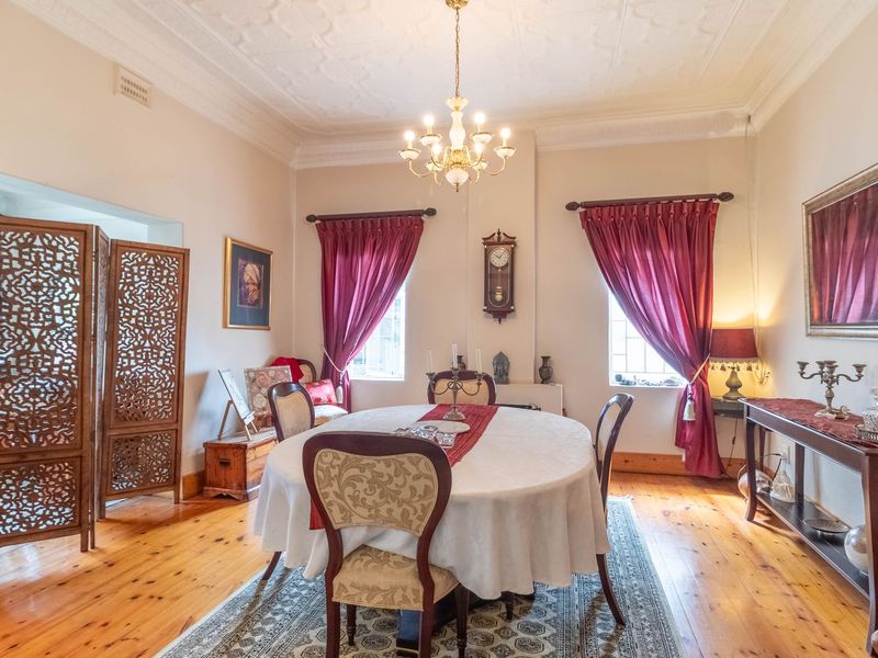 Charming Family Home with Classic Touches and Modern Comfort - Photo 7