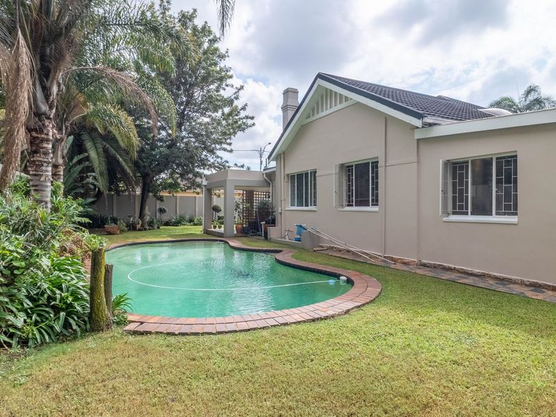 Charming Family Home with Classic Touches and Modern Comfort - Photo 2