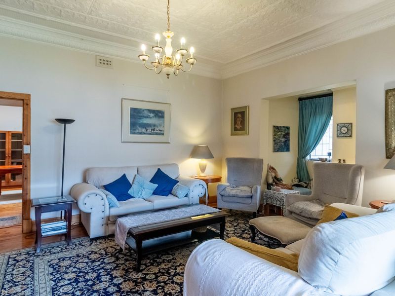 Charming Family Home with Classic Touches and Modern Comfort - Photo 3