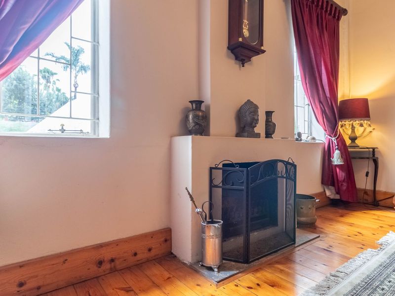 Charming Family Home with Classic Touches and Modern Comfort - Photo 8