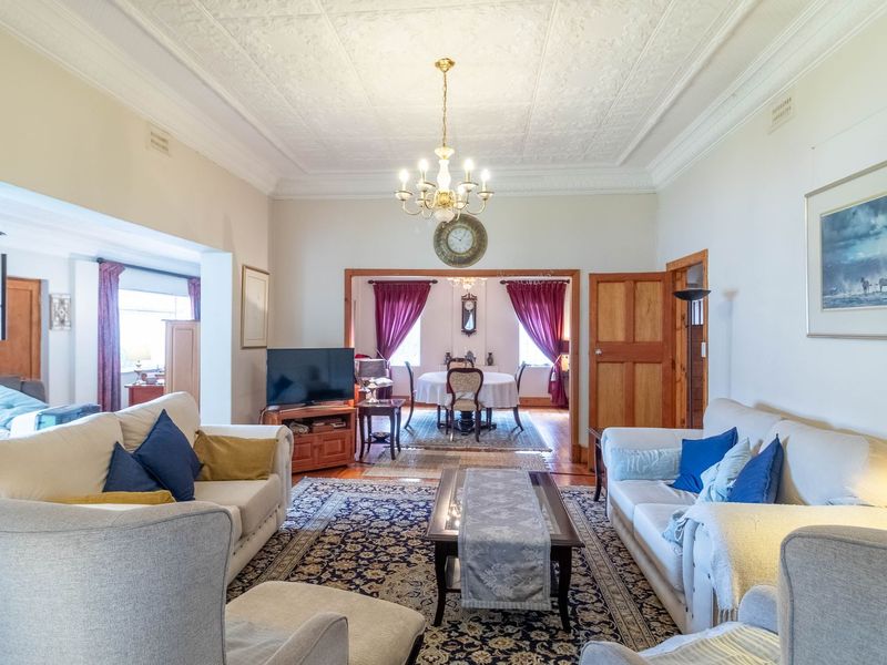 Charming Family Home with Classic Touches and Modern Comfort - Photo 6