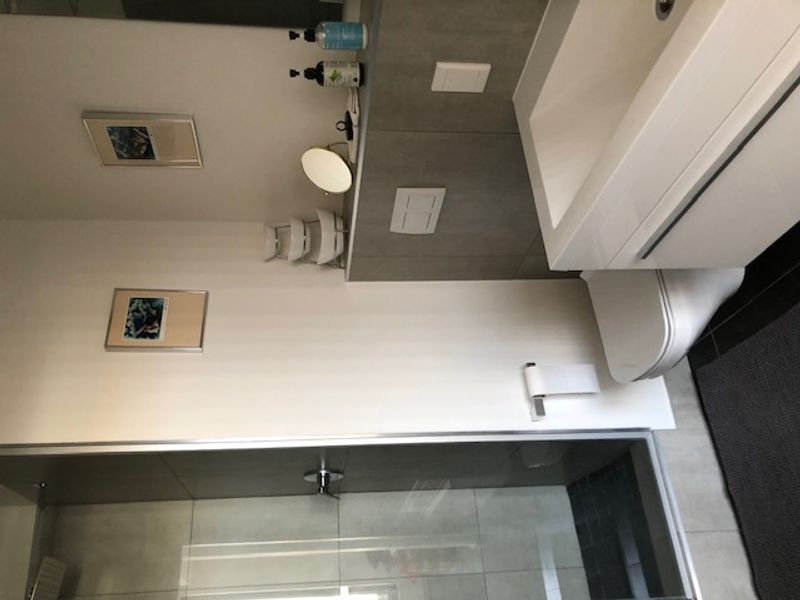 Modern Luxury 3-Bedroom Flat with Top-End Finishes - Photo 8