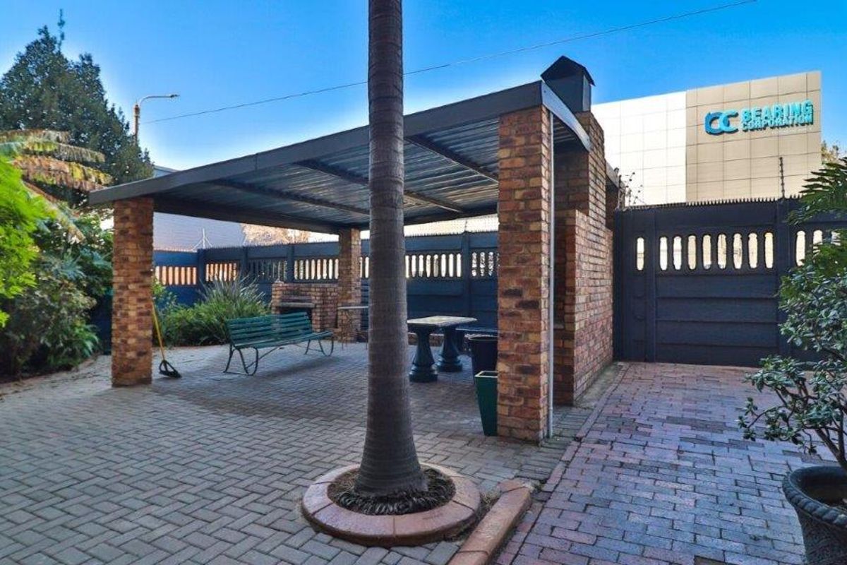 Modern 2-Bedroom Flat in Secure Complex - Photo 4