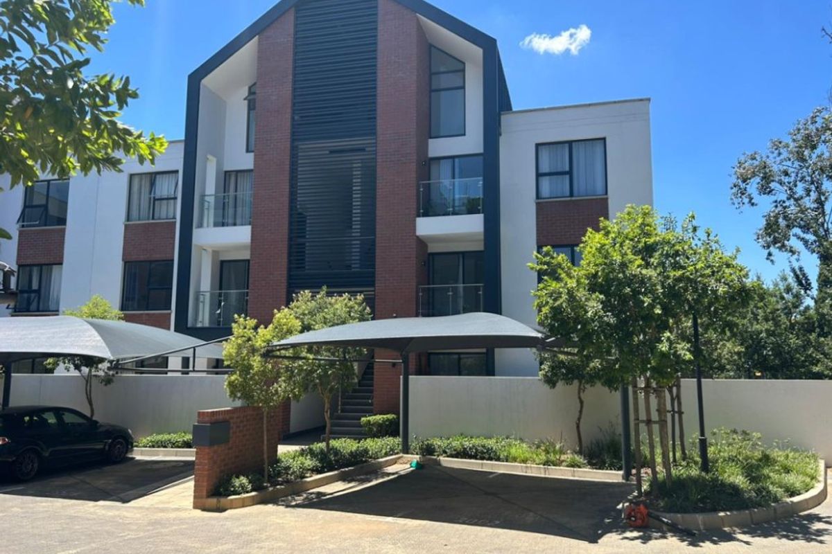 3 Bed Flat – Modern, Spacious & Pet-Friendly Living - Photo 2