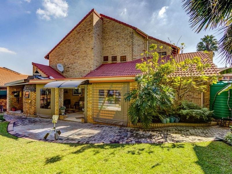 Modern 3-Bedroom Home with Style and Space - Photo 3