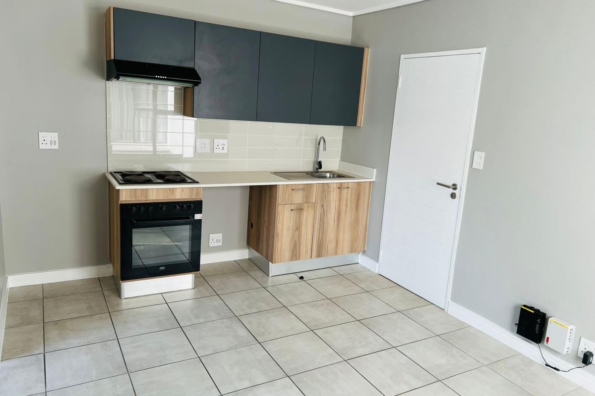 1 BEDROOM AND 1 BATHROOM APARTMENT FOR SALE IN LINBRO PARK!! CALL US NOW - Photo 2