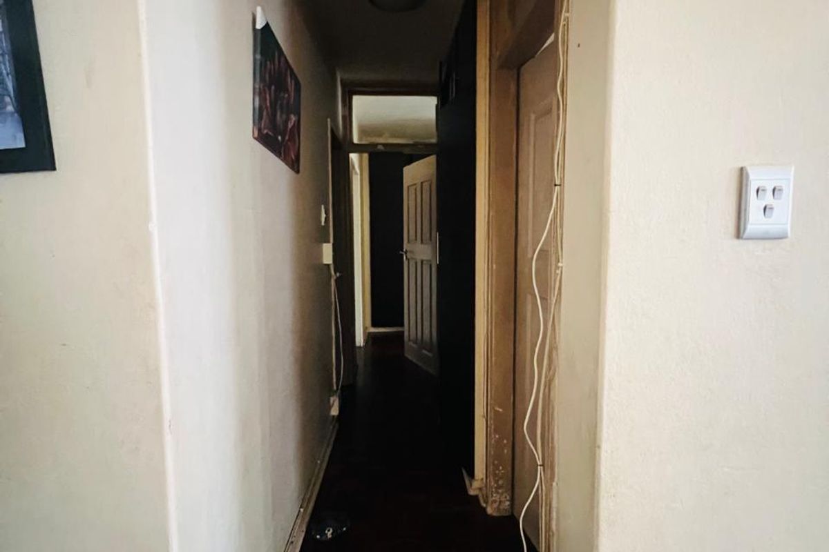 2 Bedrooms, 2 Bathrooms Apartment For Sale In Durban Central, Durban  - Photo 5