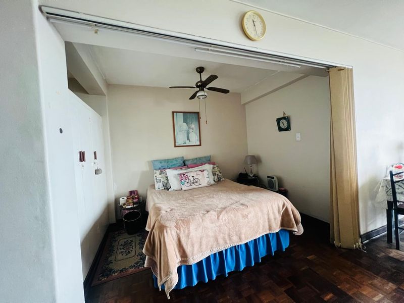 A Studio Apartment For Sale In Durban Central, Durban - Photo 7