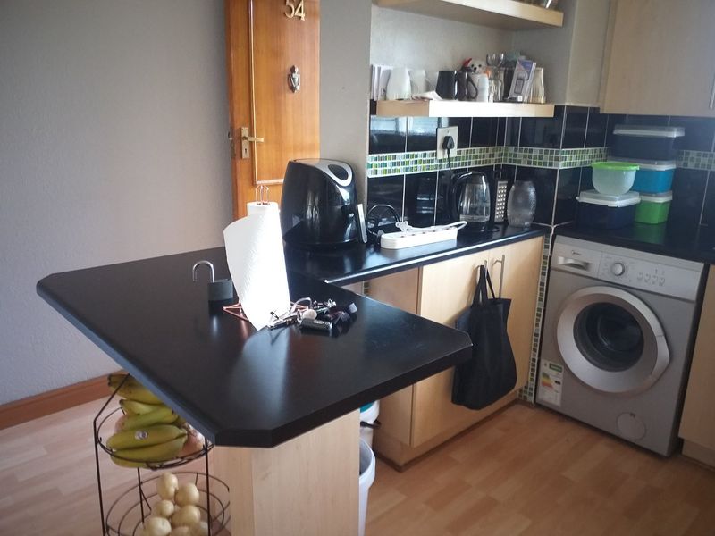 Paulshof : 2 Bedroom Apartment for Rent : Occupation Immediately or 1 January 2026 - Photo 5