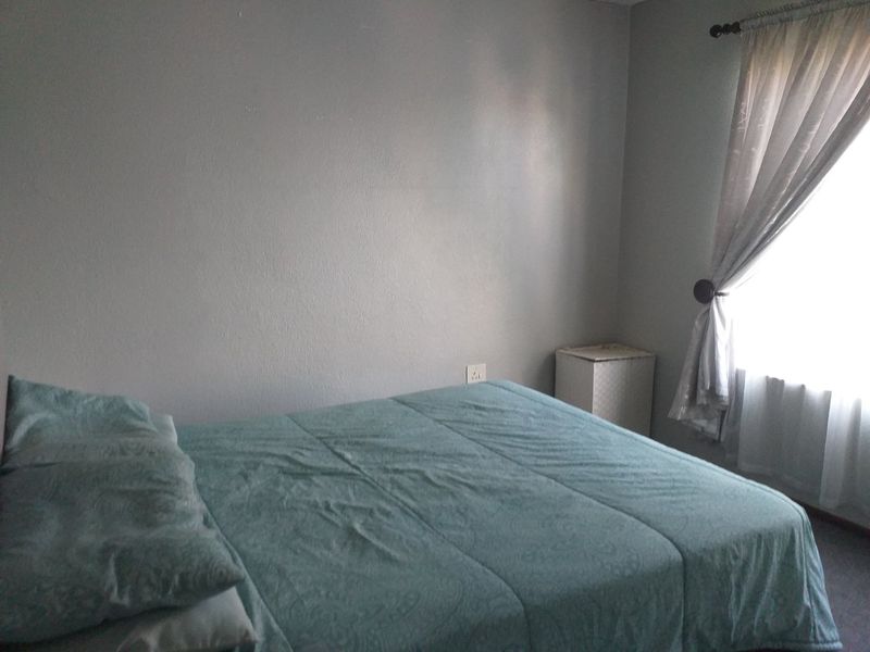 Paulshof : 2 Bedroom Apartment for Rent : Occupation Immediately or 1 January 2026 - Photo 9