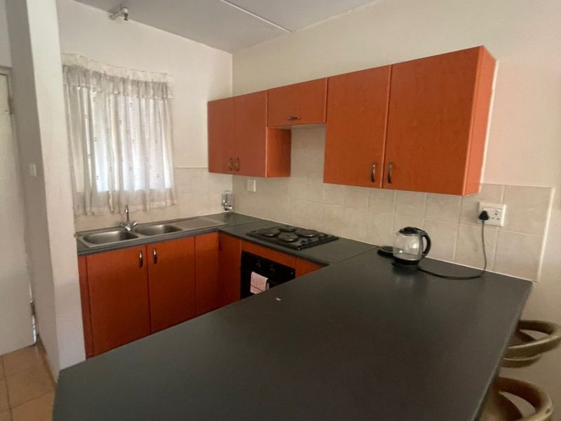 TWO BEDROOMS AND TWO BATHROOMS - Photo 6