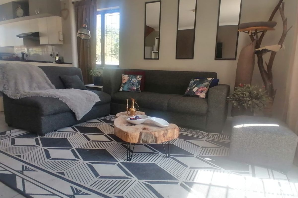 2 bedroom Home - Photo 3