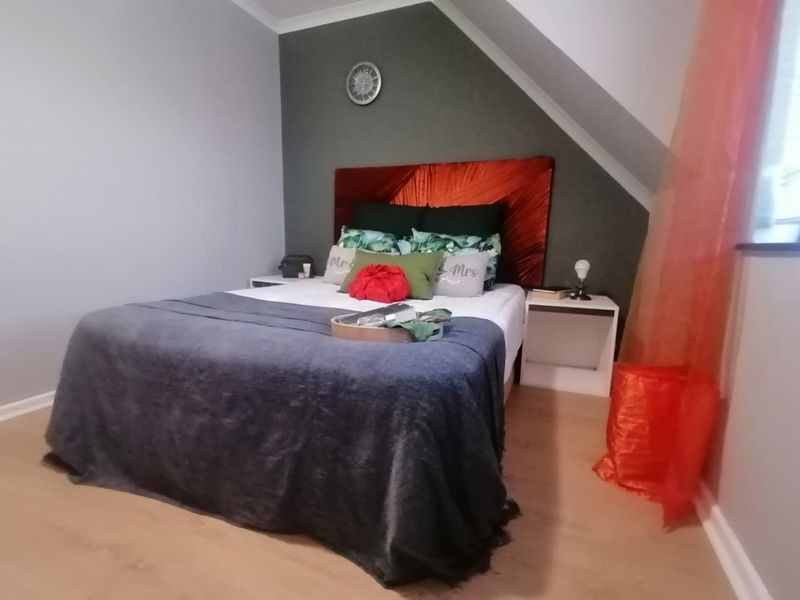 2 bedroom Home - Photo 9