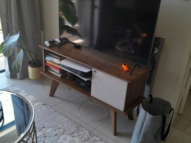 "Modern 1-Bed Flat: Comfort & Convenience!" - Photo 10