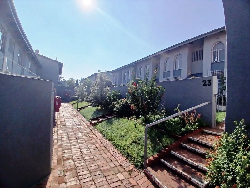 Neat and Spacious 2-Bedroom Duplex for Sale - Photo 1