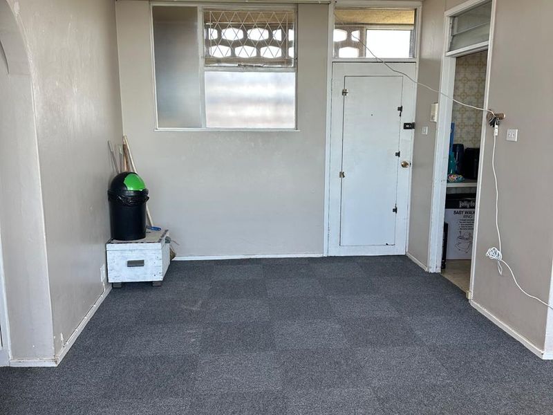 2 Bedrooms, 2 Bathrooms Apartment To Let In Morningside, Durban - Photo 4