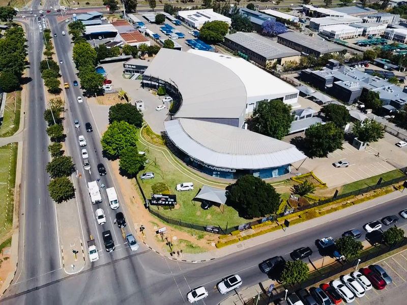 FOR SALE: Iconic High-Exposure Car Dealership – Randjespark, Midrand - Photo 4