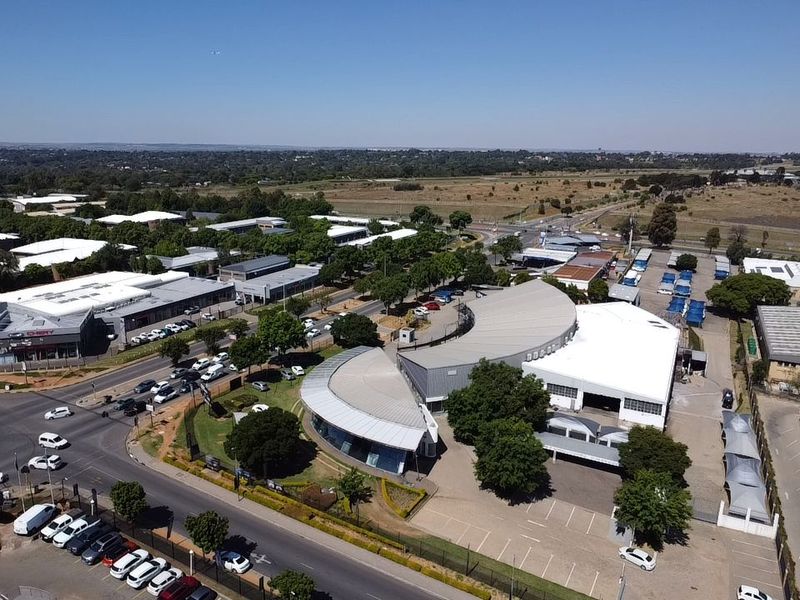 FOR SALE: Iconic High-Exposure Car Dealership – Randjespark, Midrand - Photo 2