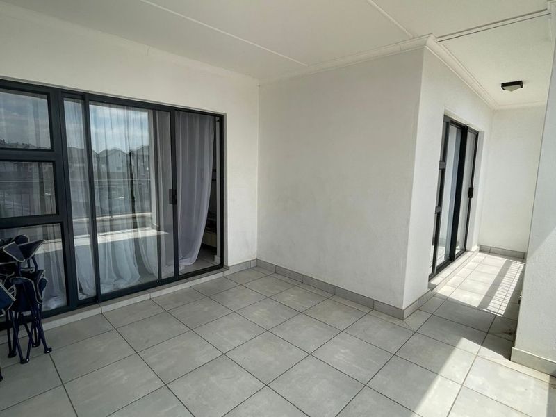 TWO BEDROOMS AND TWO BATHROOMS - Photo 6