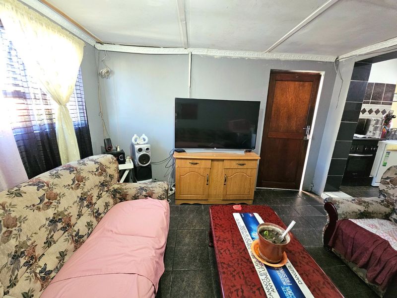 Lovely four bedroom family home  - Photo 7